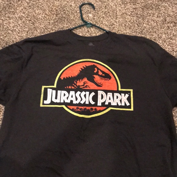 shirt - Picture 2 of 2